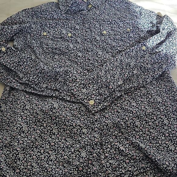 Banana Republic Women's Floral Long Sleeve Button-Up Shirt - Picture 12 of 12